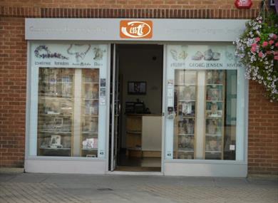 Exterior of Inuti