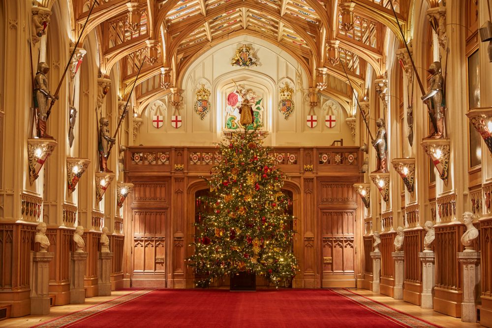 The Christmas tree in St George's Hall at Windsor Castle in 2020