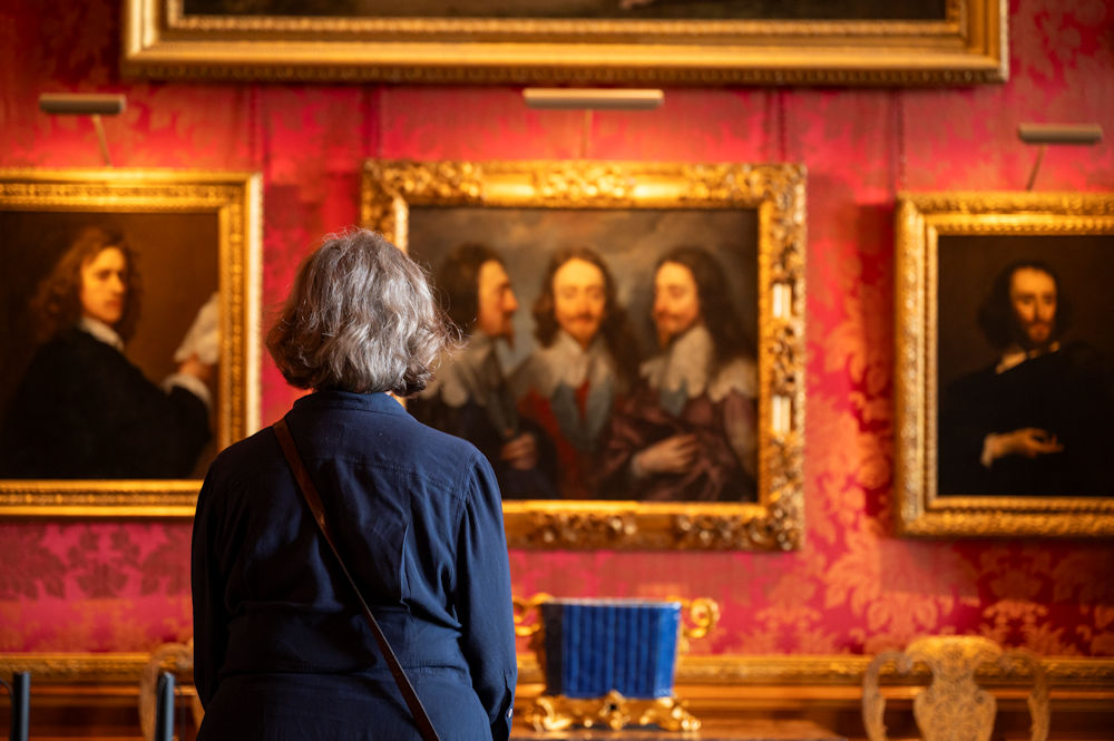 Person on Windsor Castle Exclusive Guided Tour